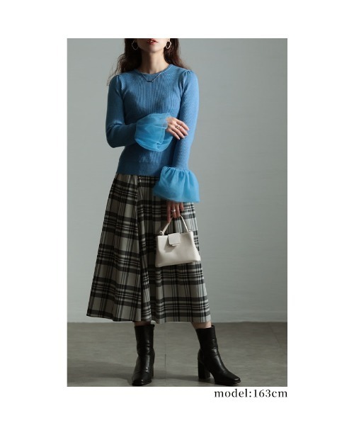 Sawa a la mode（サワアラモード）の「異素材チュールフレア袖リブニット（ニット/セーター・レディース・ベージュ/ブラック/ブルー・FREE）」の13枚目の写真