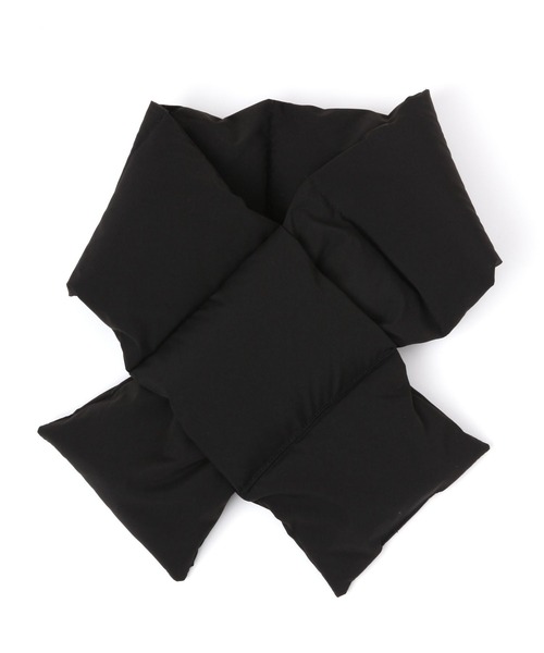 BAYFLOW（ベイフロー）の「[小さく収納できる]ポケッタブル中綿マフラー（マフラー・レディース・ブラック/アイボリー・FREE）」の3枚目の写真