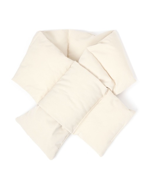 BAYFLOW（ベイフロー）の「[小さく収納できる]ポケッタブル中綿マフラー（マフラー・レディース・ブラック/アイボリー・FREE）」の10枚目の写真