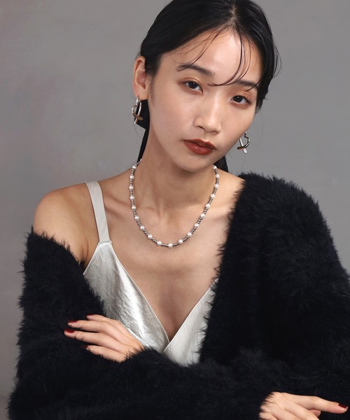 LHME(エルエイチエムイー)の「【WEB限定】“MELLOW”パールミックスボールチェーンネックレス(ミディアム)/ステンレススティール【LHME / エルエイチエムイー】(ネックレス・レディース・ホワイト×シルバー・46cm)」の12枚目の写真