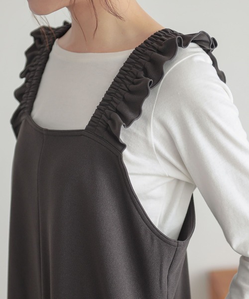 n'OrLABEL(ノアールレーベル)の「『肩フリルサロペット』(サロペット/オーバーオール・レディース・チャコール/ブラック・2/1)」の19枚目の写真