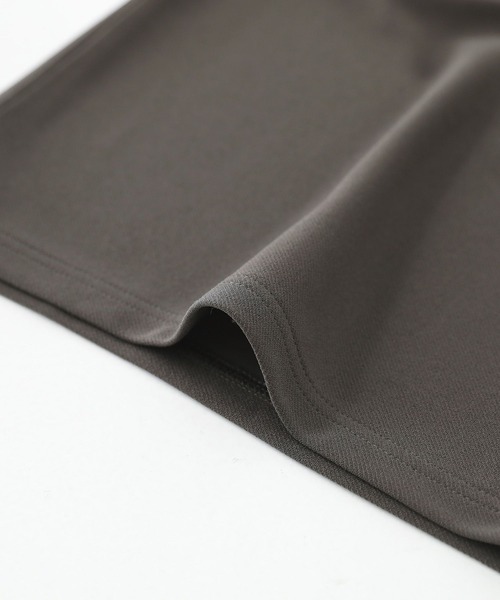 n'OrLABEL(ノアールレーベル)の「『肩フリルサロペット』(サロペット/オーバーオール・レディース・チャコール/ブラック・2/1)」の8枚目の写真