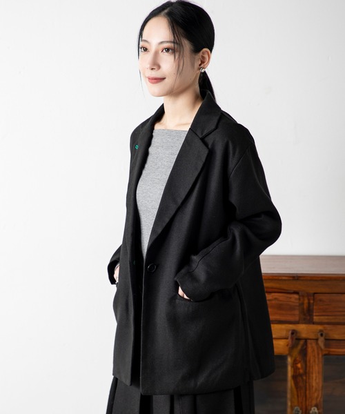 MILLION CARATS（ミリオンカラッツ）の「上品な雰囲気と程よいリラックス感が、大人の余裕を演出する配色ステッチツイードジャケット（その他アウター・レディース・ブラック/グレー/チャコールグレー・FREE）」の5枚目の写真