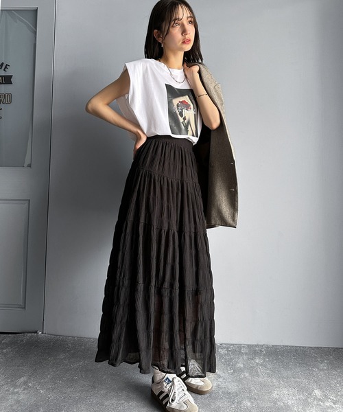 classicalelf（クラシカルエルフ）の「シンプルなのに着映える！お花フォトプリントシルケット加工フレンチスリーブTシャツ（Tシャツ/カットソー・レディース・モーブ系/チャコール/ホワイト・LARGE/MEDIUM/SMALL/X-LARGE）」の13枚目の写真