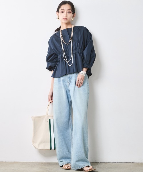 CHIC STYLE(シックスタイル)の「パフスリーブギャザーブラウス<大きいサイズ有>シックスタイル(シャツ/ブラウス・レディース・オフホワイト/ネイビー・L/M/5L/4L/3L/LL)」の21枚目の写真