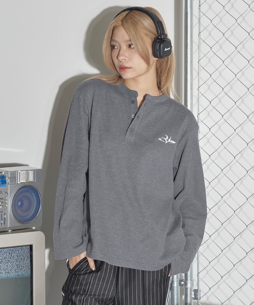 MSG(エムエスジー)の「刺繍ロゴサーマルロングスリーブTシャツ(Tシャツ/カットソー・メンズ・グレー/ブラック/ブラック系/ホワイト・S/M/L/XL)」の4枚目の写真