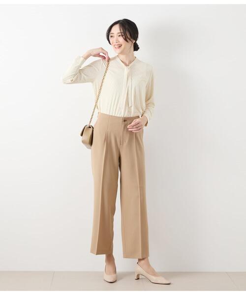 NEWYORKER（ニューヨーカー）の「ポリエステル強撚スムース タイルプリント Vネックボウタイプルオーバー（Tシャツ/カットソー・レディース・ライトグリーン/クリーム・M/L）」の19枚目の写真