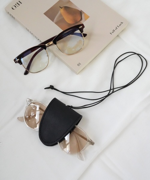 Port（ポート）の「【 Port / ポート 】 フェイクレザー メガネ サングラス ホルダー ネックレス（サングラス・レディース・ブラック/ブラウン/ブラック系その他/ブラウン系その他・FREE）」の6枚目の写真