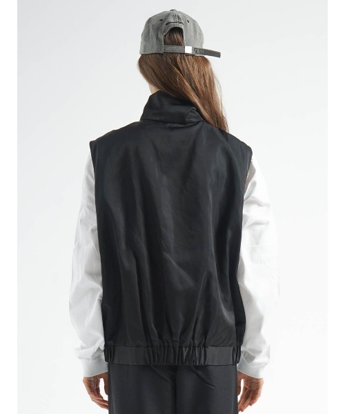 :ETHROF(イーサオブ)の「MESH POCKET DOUBLE ZIP VEST(ベスト・レディース・グレー/アイボリー/ブラック・FREE)」の19枚目の写真