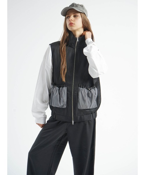 :ETHROF(イーサオブ)の「MESH POCKET DOUBLE ZIP VEST(ベスト・レディース・グレー/アイボリー/ブラック・FREE)」の8枚目の写真