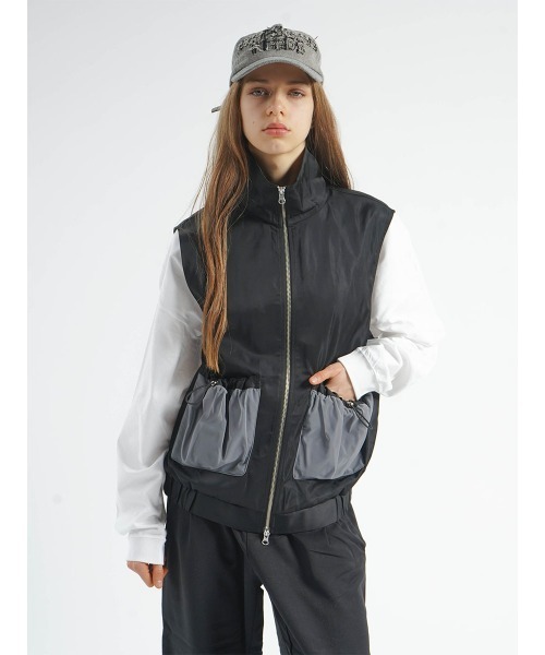 :ETHROF(イーサオブ)の「MESH POCKET DOUBLE ZIP VEST(ベスト・レディース・グレー/アイボリー/ブラック・FREE)」の7枚目の写真