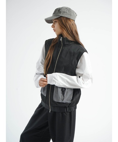 :ETHROF(イーサオブ)の「MESH POCKET DOUBLE ZIP VEST(ベスト・レディース・グレー/アイボリー/ブラック・FREE)」の9枚目の写真
