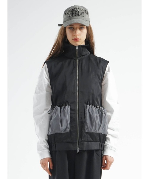 :ETHROF(イーサオブ)の「MESH POCKET DOUBLE ZIP VEST(ベスト・レディース・グレー/アイボリー/ブラック・FREE)」の16枚目の写真