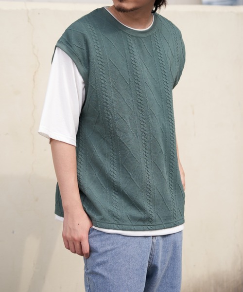 ikka(イッカ)の「フクレジャカードフェイクベストTシャツ(Tシャツ/カットソー・メンズ・エメラルドブルー/ピンク/グリーン/ネイビー/ベージュ・S/M/L/XL)」の1枚目の写真