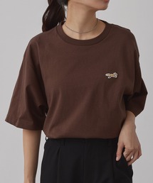 PENNEYS（ぺニーズ）の「PENNEYS ペニーズ 別注 THE FOX ロゴ ワンポイントワッペン刺繍 オーバーサイズ半袖Tシャツ（Tシャツ/カットソー）」