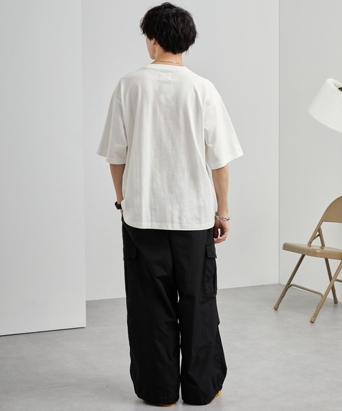 PENNEYS（ぺニーズ）の「PENNEYS/ペニーズ 別注 THE FOX ロゴ ワンポイントワッペン刺繍 オーバーサイズ半袖Tシャツ（Tシャツ/カットソー・レディース・チャコール/ホワイト/ライトグレー/ダークネイビー/ピンク/アイボリー系/ブラック/ベージュ系/ブラック系/サックスブルー・S/M/L）」の19枚目の写真