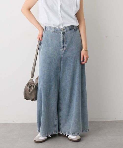 CRAFT STANDARD BOUTIQUE(クラフトスタンダードブティック)の「デニムタックパンツ(デニムパンツ・レディース・ライトインディゴブルー/ダークインディゴブルー・L/M)」の4枚目の写真