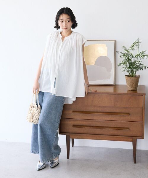 CRAFT STANDARD BOUTIQUE(クラフトスタンダードブティック)の「デニムタックパンツ(デニムパンツ・レディース・ライトインディゴブルー/ダークインディゴブルー・L/M)」の14枚目の写真