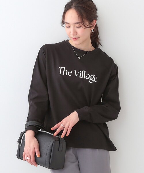 SHOO・LA・RUE（シューラルー）の「【洗える/S-LL】一枚でもレイヤードでも グラフィック長袖Tシャツ（Tシャツ/カットソー・レディース・ホワイト系1/ホワイト系2/ブラック系1/ベージュ系その他6/イエロー系その他4/ネイビー系2/ブルー系8/チャコール・01/03/04/02）」の3枚目の写真