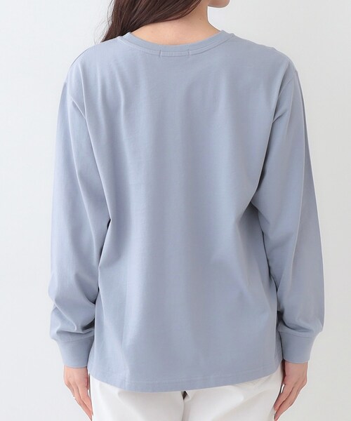 SHOO・LA・RUE（シューラルー）の「【洗える/S-LL】一枚でもレイヤードでも グラフィック長袖Tシャツ（Tシャツ/カットソー・レディース・ホワイト系1/ホワイト系2/ブラック系1/ベージュ系その他6/イエロー系その他4/ネイビー系2/ブルー系8/チャコール・01/03/04/02）」の9枚目の写真