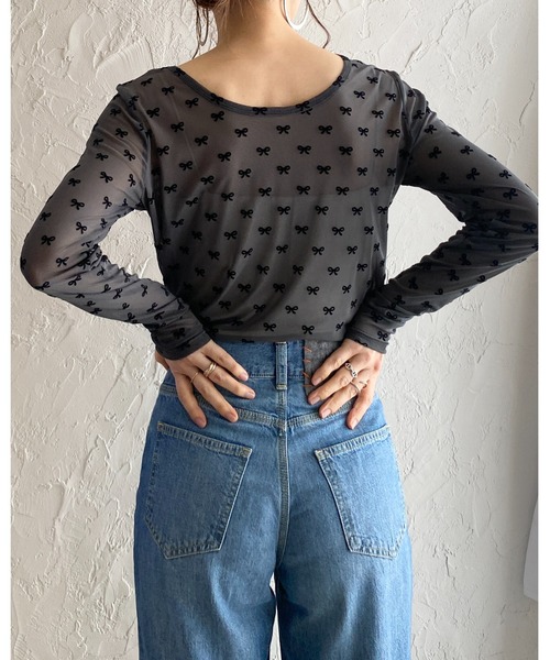 She's Closet（シーズクローゼット）の「フロッキーリボンクルーネック長袖シースルー/シアーロングTシャツカットソートップス（Tシャツ/カットソー・レディース・ブラック/グレー/アイボリー・FREE）」の7枚目の写真