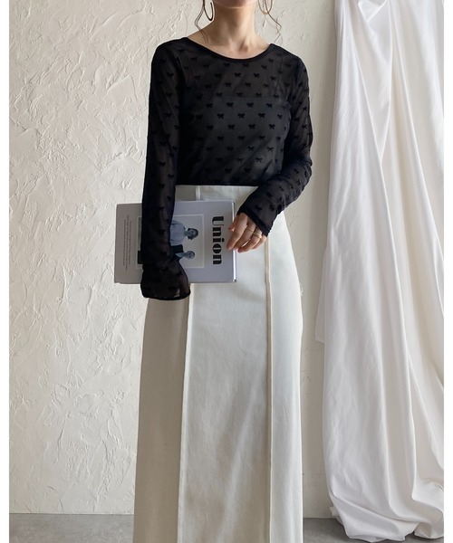 She's Closet（シーズクローゼット）の「フロッキーリボンクルーネック長袖シースルー/シアーロングTシャツカットソートップス（Tシャツ/カットソー・レディース・ブラック/グレー/アイボリー・FREE）」の15枚目の写真
