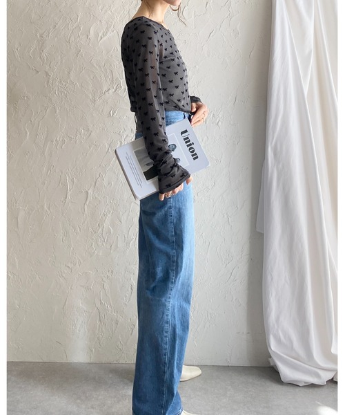 She's Closet（シーズクローゼット）の「フロッキーリボンクルーネック長袖シースルー/シアーロングTシャツカットソートップス（Tシャツ/カットソー・レディース・ブラック/グレー/アイボリー・FREE）」の19枚目の写真