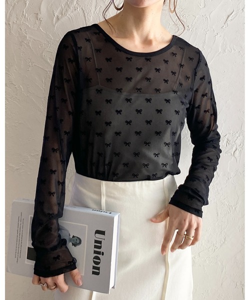 She's Closet（シーズクローゼット）の「フロッキーリボンクルーネック長袖シースルー/シアーロングTシャツカットソートップス（Tシャツ/カットソー・レディース・ブラック/グレー/アイボリー・FREE）」の22枚目の写真