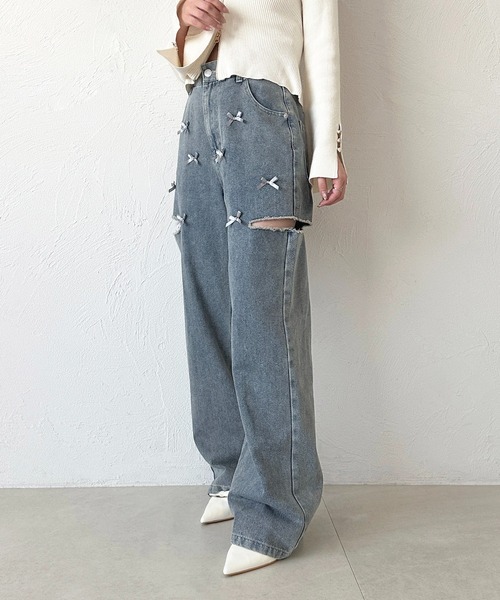 apres jour(アプレジュール)の「リボンカットデニム(デニムパンツ・レディース・ブラック/サックスブルー/ブルー系その他・SMALL/LARGE/MEDIUM)」の3枚目の写真