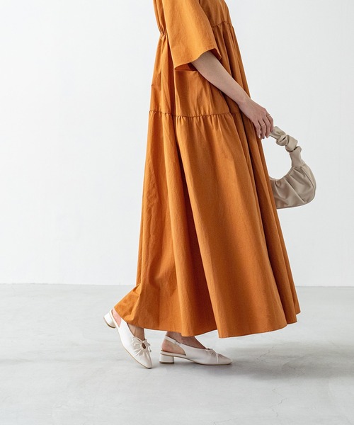 welleg(ウェレッグ)の「リボンギャザー バックストラップパンプス(パンプス・レディース・ホワイト/ブラック/シルバー・22.5cm/23.5cm/24.5cm/23.0cm/24.0cm/25.0cm)」の8枚目の写真