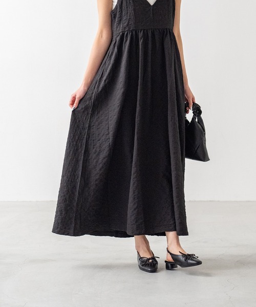 welleg(ウェレッグ)の「リボンギャザー バックストラップパンプス(パンプス・レディース・ホワイト/ブラック/シルバー・22.5cm/23.5cm/24.5cm/23.0cm/24.0cm/25.0cm)」の16枚目の写真