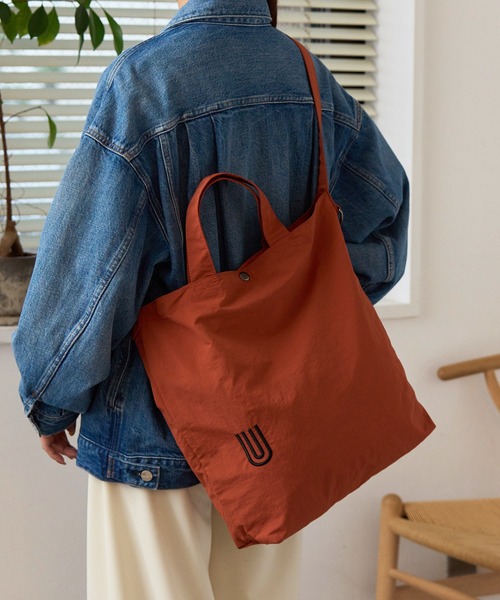 UNIVERSAL OVERALL(ユニバーサルオーバーオール)の「【UNIVERSAL OVERALL】UO シワナイロン 2WAYショルダー UVO-200(ショルダーバッグ・レディース・ブラック/チャコールグレー/ブルー/グレー/オリーブ/オレンジ/アイボリー・FREE)」の7枚目の写真
