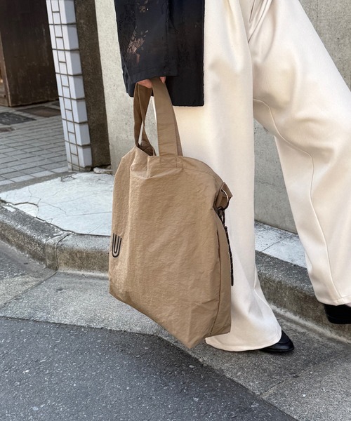 UNIVERSAL OVERALL(ユニバーサルオーバーオール)の「【UNIVERSAL OVERALL】UO シワナイロン 2WAYショルダー UVO-200(ショルダーバッグ・レディース・ブラック/チャコールグレー/ブルー/グレー/オリーブ/オレンジ/アイボリー・FREE)」の8枚目の写真