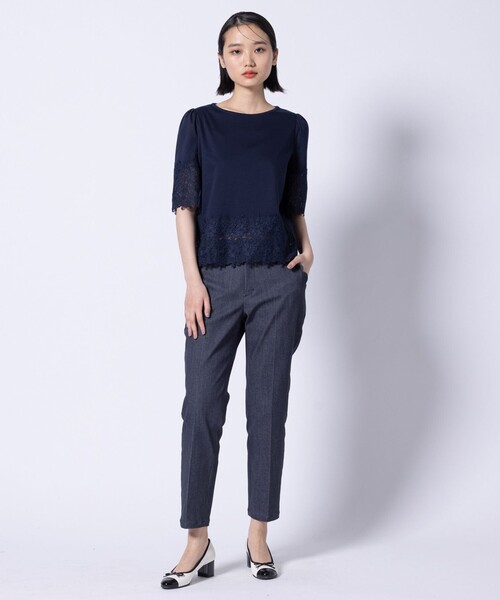 TOCCA（トッカ）の「FLOWER PATTERN LACE トップス（Tシャツ/カットソー・レディース・アイボリー系/ネイビー系・SMALL/MEDIUM）」の3枚目の写真