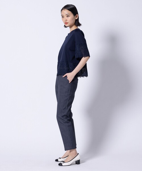 TOCCA（トッカ）の「FLOWER PATTERN LACE トップス（Tシャツ/カットソー・レディース・アイボリー系/ネイビー系・SMALL/MEDIUM）」の4枚目の写真