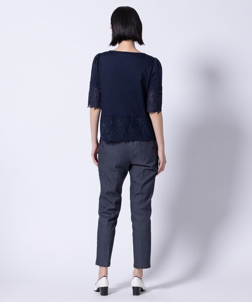 TOCCA（トッカ）の「FLOWER PATTERN LACE トップス（Tシャツ/カットソー・レディース・アイボリー系/ネイビー系・SMALL/MEDIUM）」の5枚目の写真