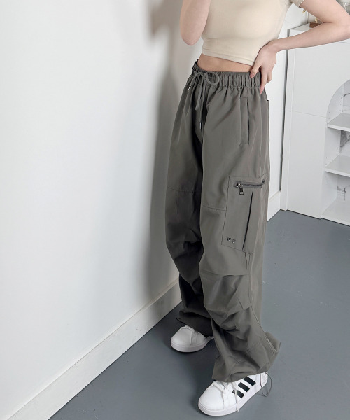 気ままな釣り人【新品・48】ピーティートリノ・パラシュートカーゴパンツ 気ままな釣り人様専用【新品・48】ピーティートリノ