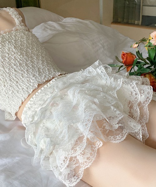 LOULOU select(ルルセレクト)の「レースティアードショートパンツ(その他パンツ・レディース・ブラック/オフホワイト・M)」の8枚目の写真