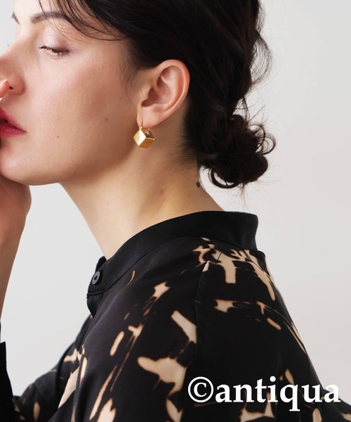 antiqua（アンティカ）の「ブロックピアス（ピアス（両耳用）・レディース・ゴールド/シルバー・フリー）」の9枚目の写真