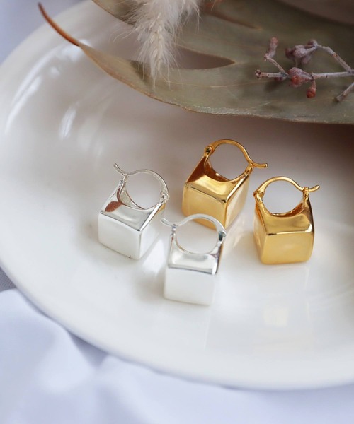 antiqua（アンティカ）の「ブロックピアス（ピアス（両耳用）・レディース・ゴールド/シルバー・フリー）」の10枚目の写真