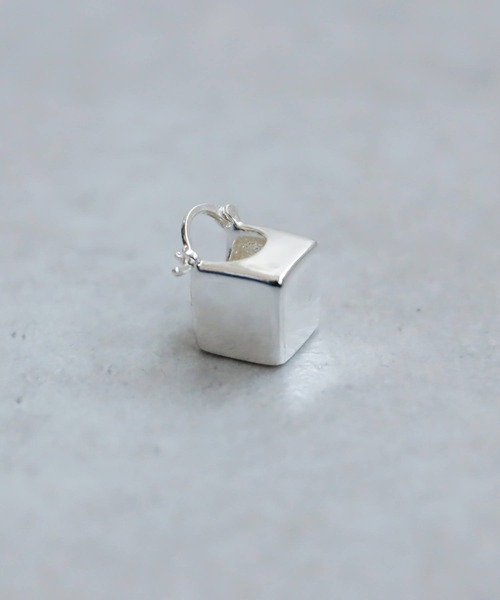 antiqua（アンティカ）の「ブロックピアス（ピアス（両耳用）・レディース・ゴールド/シルバー・フリー）」の16枚目の写真