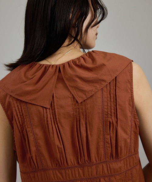 SALON adam et rope'（サロン アダム エ ロペ）の「【WEB限定】フロントリボンフリルタンク / フリルジレ（シャツ/ブラウス・レディース・オフホワイト/ブラック/ブラウン系その他2・FREE）」の16枚目の写真