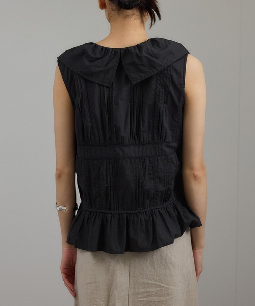 SALON adam et rope'（サロン アダム エ ロペ）の「【WEB限定】フロントリボンフリルタンク / フリルジレ（シャツ/ブラウス・レディース・オフホワイト/ブラック/ブラウン系その他2・FREE）」の19枚目の写真
