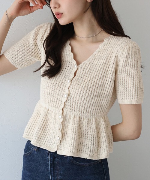 BLUEEAST（ブルーイースト）の「パールボタンペプラムニット（ニット/セーター・レディース・アイボリー/ブラック/ライトカーキ/ピンク/ブラウン・MEDIUM）」の20枚目の写真