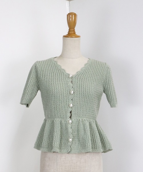 BLUEEAST（ブルーイースト）の「パールボタンペプラムニット（ニット/セーター・レディース・アイボリー/ブラック/ライトカーキ/ピンク/ブラウン・MEDIUM）」の16枚目の写真