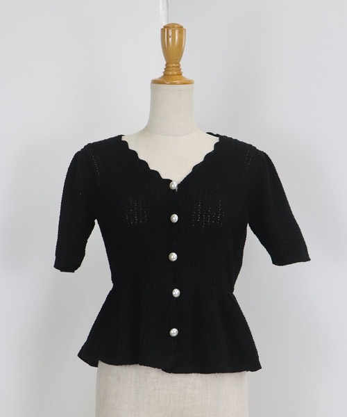 BLUEEAST（ブルーイースト）の「パールボタンペプラムニット（ニット/セーター・レディース・アイボリー/ブラック/ライトカーキ/ピンク/ブラウン・MEDIUM）」の17枚目の写真
