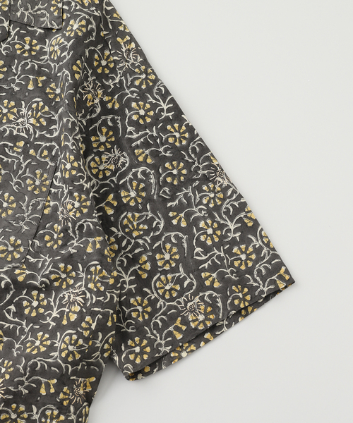 Couture d'adam（クチュールドアダム）の「COUTURE D’ADAM (クチュール ド アダム) Block Print Summerwear シャツ（シャツ/ブラウス・メンズ・チャコールグレー/ホワイト×ホワイト/イエロー系その他/ホワイト系その他/マスタード・40/42）」の12枚目の写真