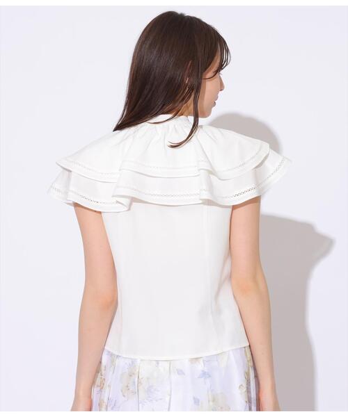 SWINGLE（スウィングル）の「ラッフルカラーボウタイブラウス（シャツ/ブラウス・レディース・ネイビー/レッド/オフホワイト・FREE）」の15枚目の写真