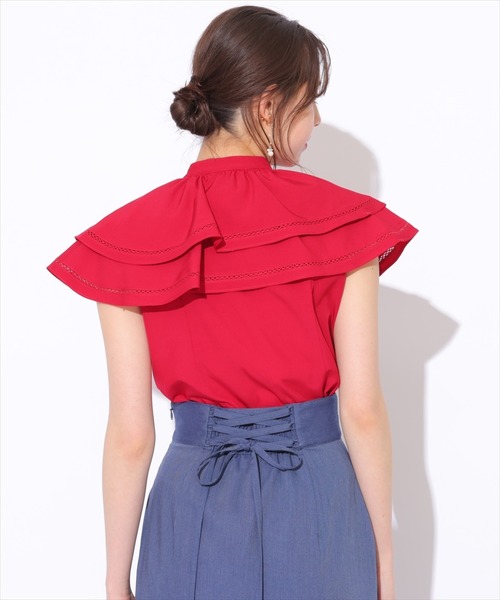 SWINGLE（スウィングル）の「ラッフルカラーボウタイブラウス（シャツ/ブラウス・レディース・ネイビー/レッド/オフホワイト・FREE）」の22枚目の写真