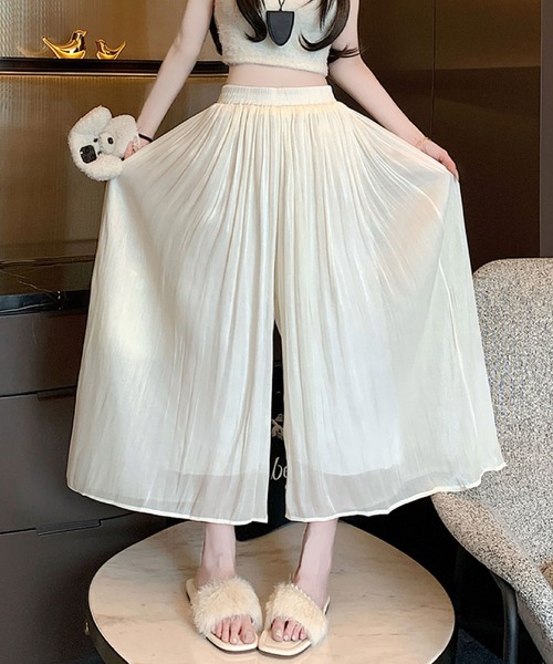 2ly2(トゥーリートゥー)の「シアー感エアリープリーツパンツ(その他パンツ・レディース・アイボリー/ブラック/ベージュ・FREE)」の4枚目の写真